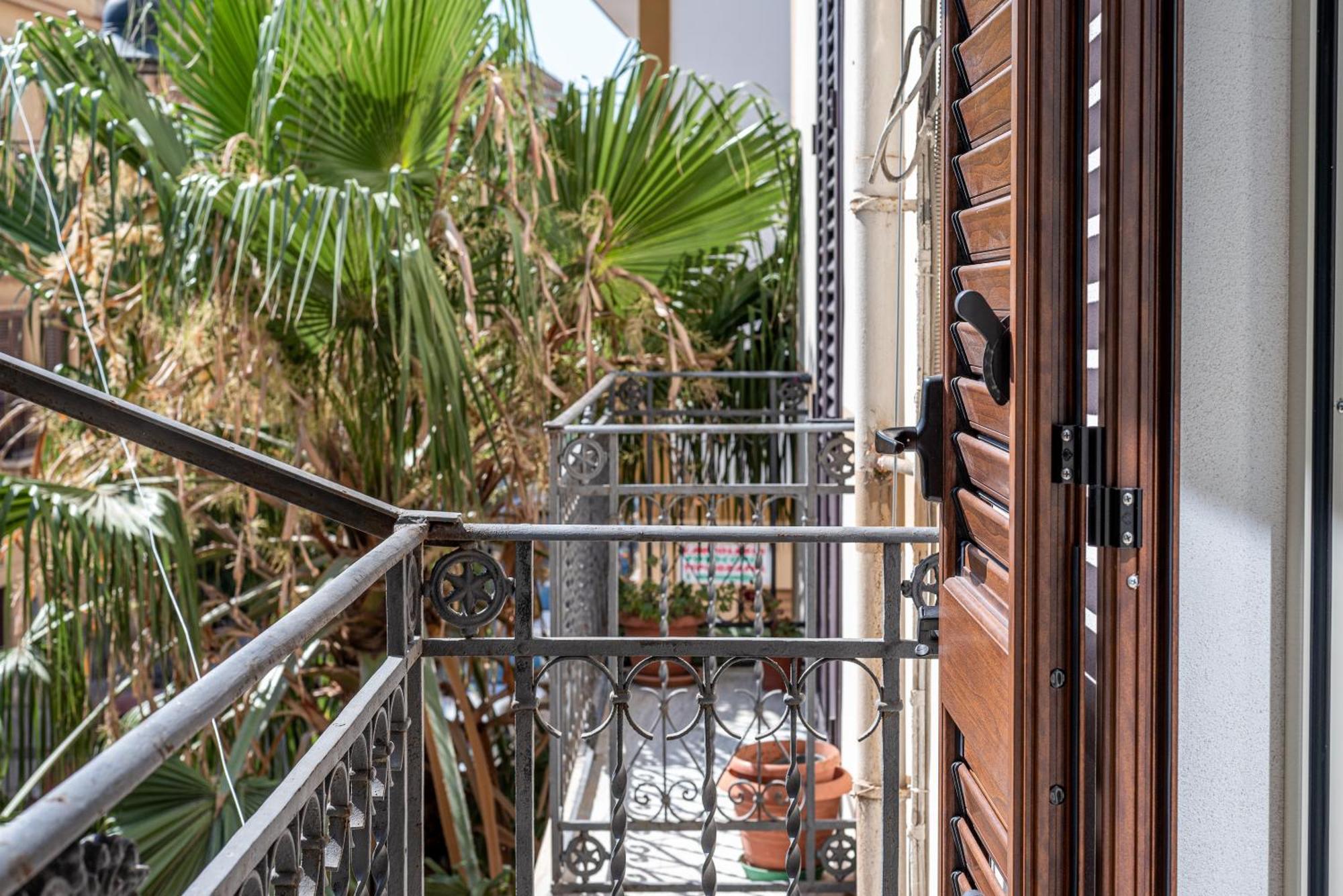 I Mori-Holiday Apartment Palermo Kültér fotó